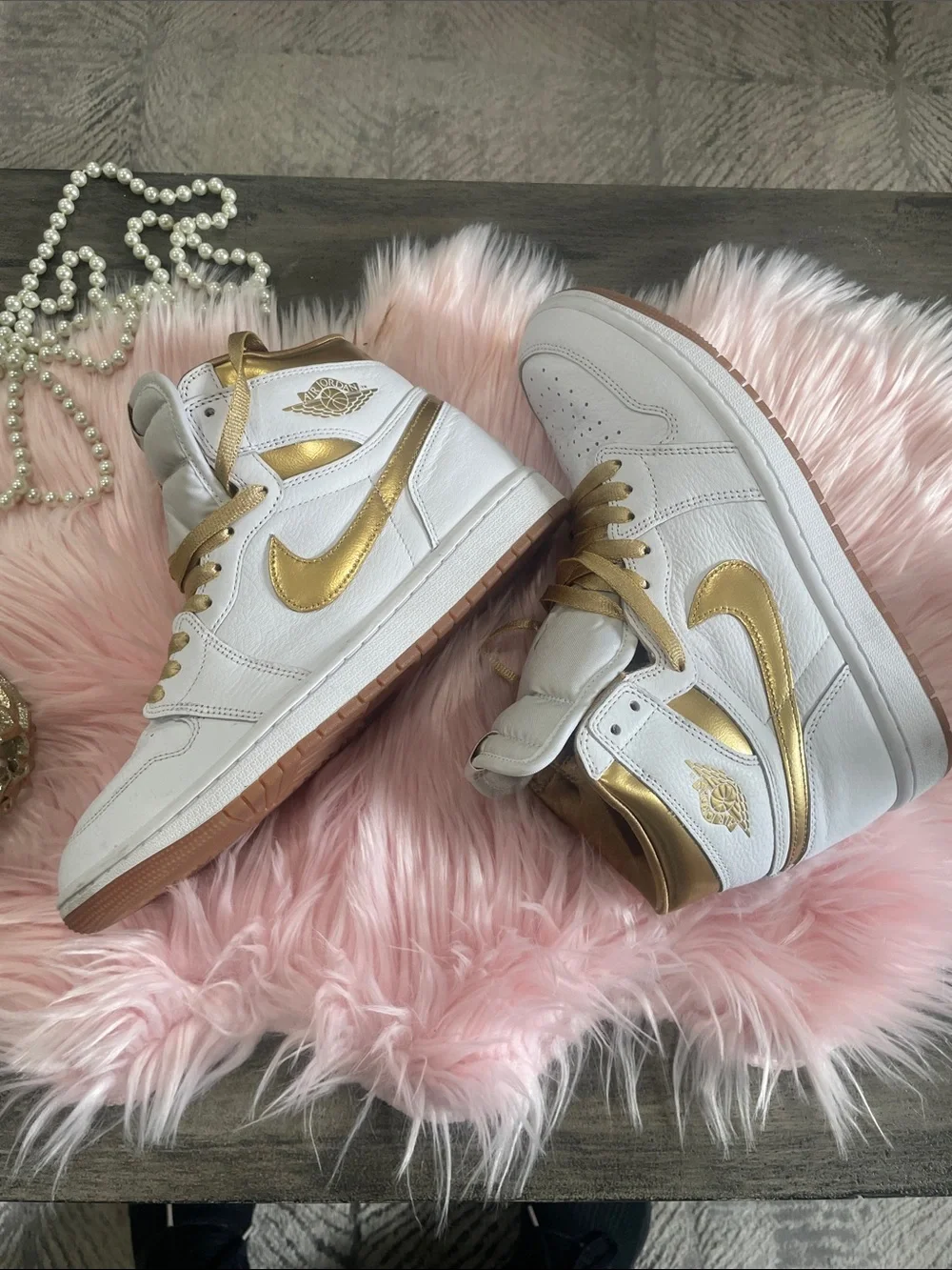 Nike Air Jordan 1 Retro FD2596-107 High OG white and Gold sneakers